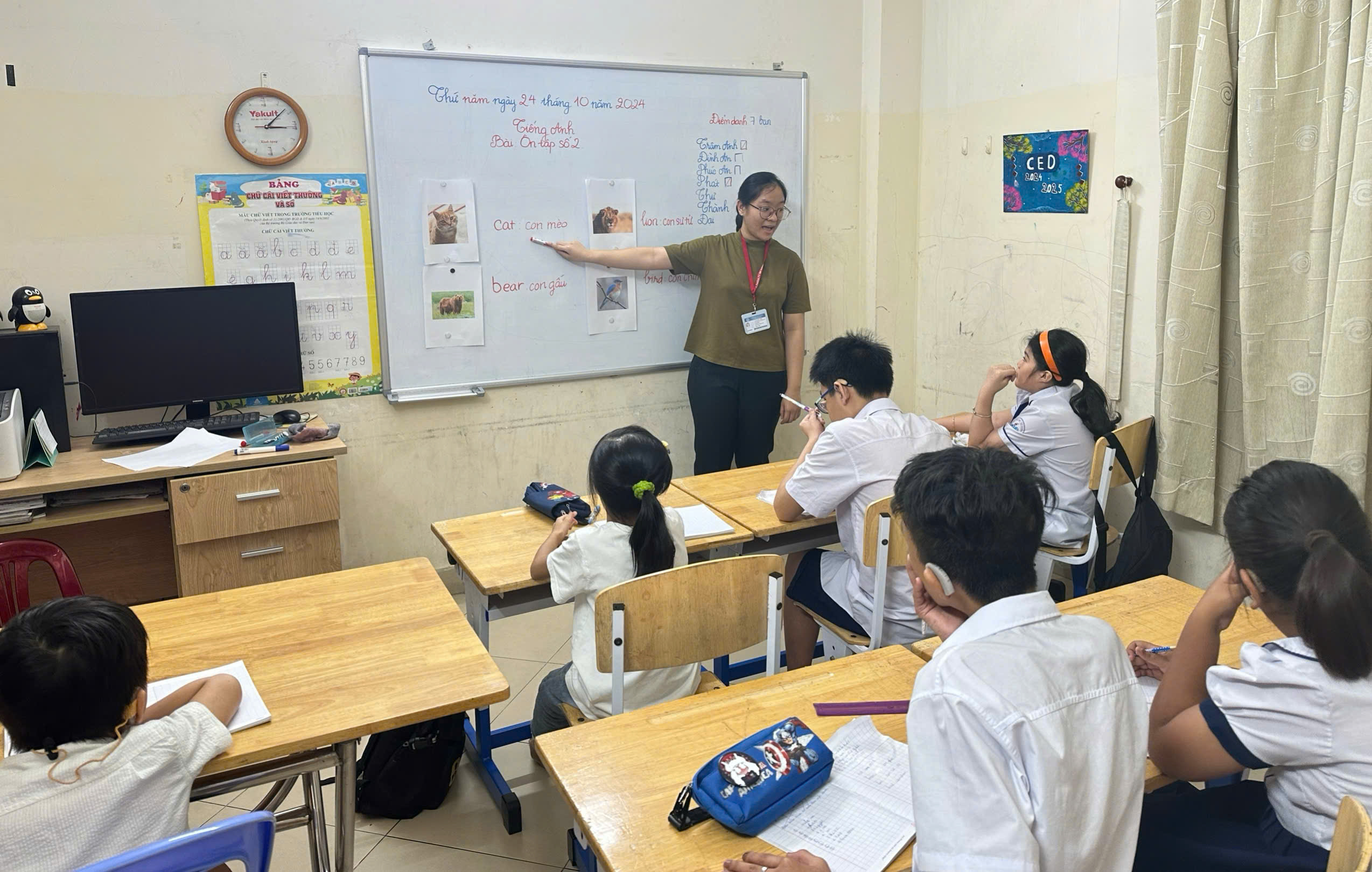 EDUCATION: ENGLISH REVIEW CLASS FOR ELEMENTARY STUDENTS