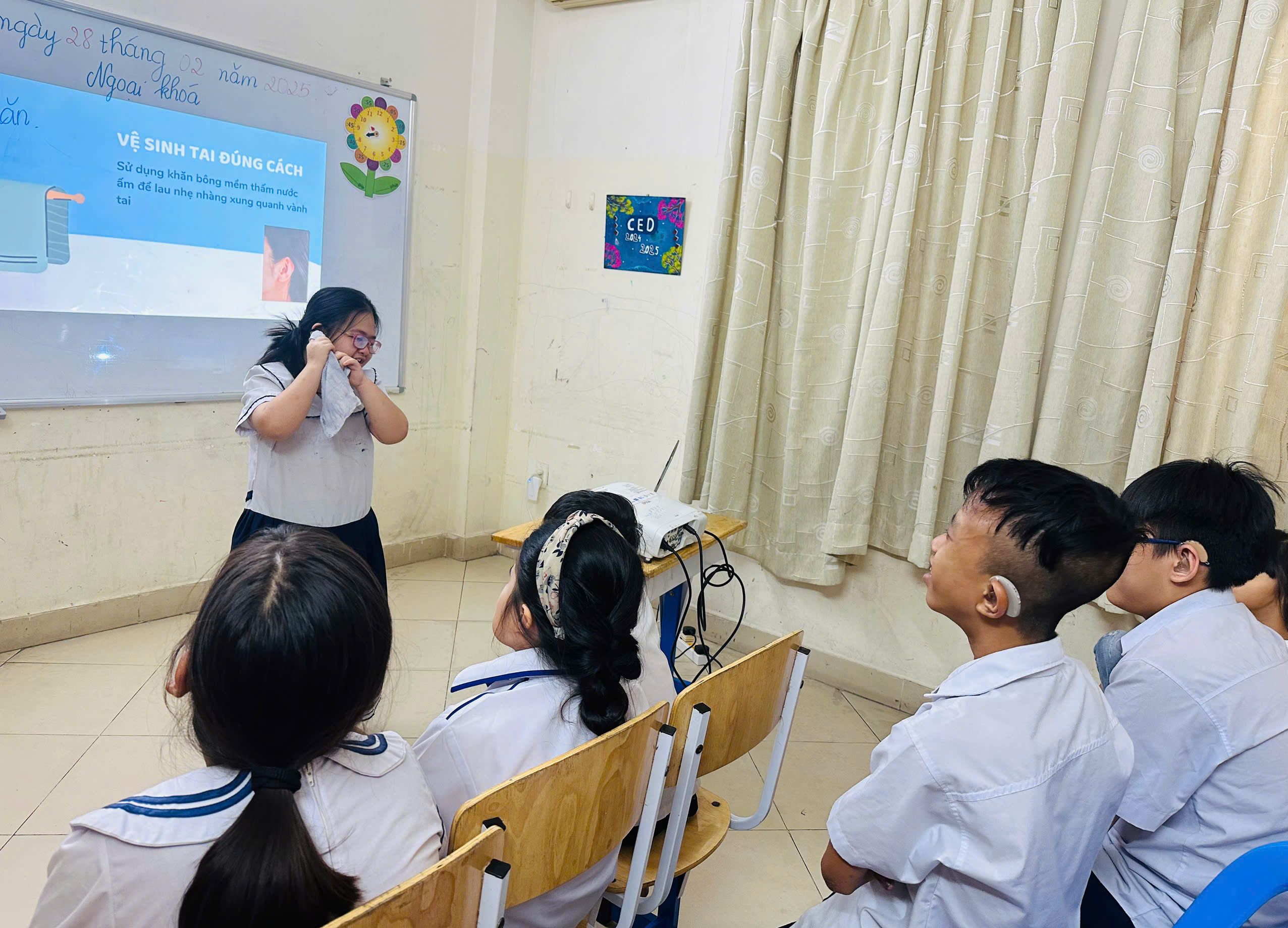 EXTRACURRICULAR SESSION: “LEARNING ABOUT SAFE EAR HYGIENE AND HEARING AID PROTECTION” ACTIVITY.