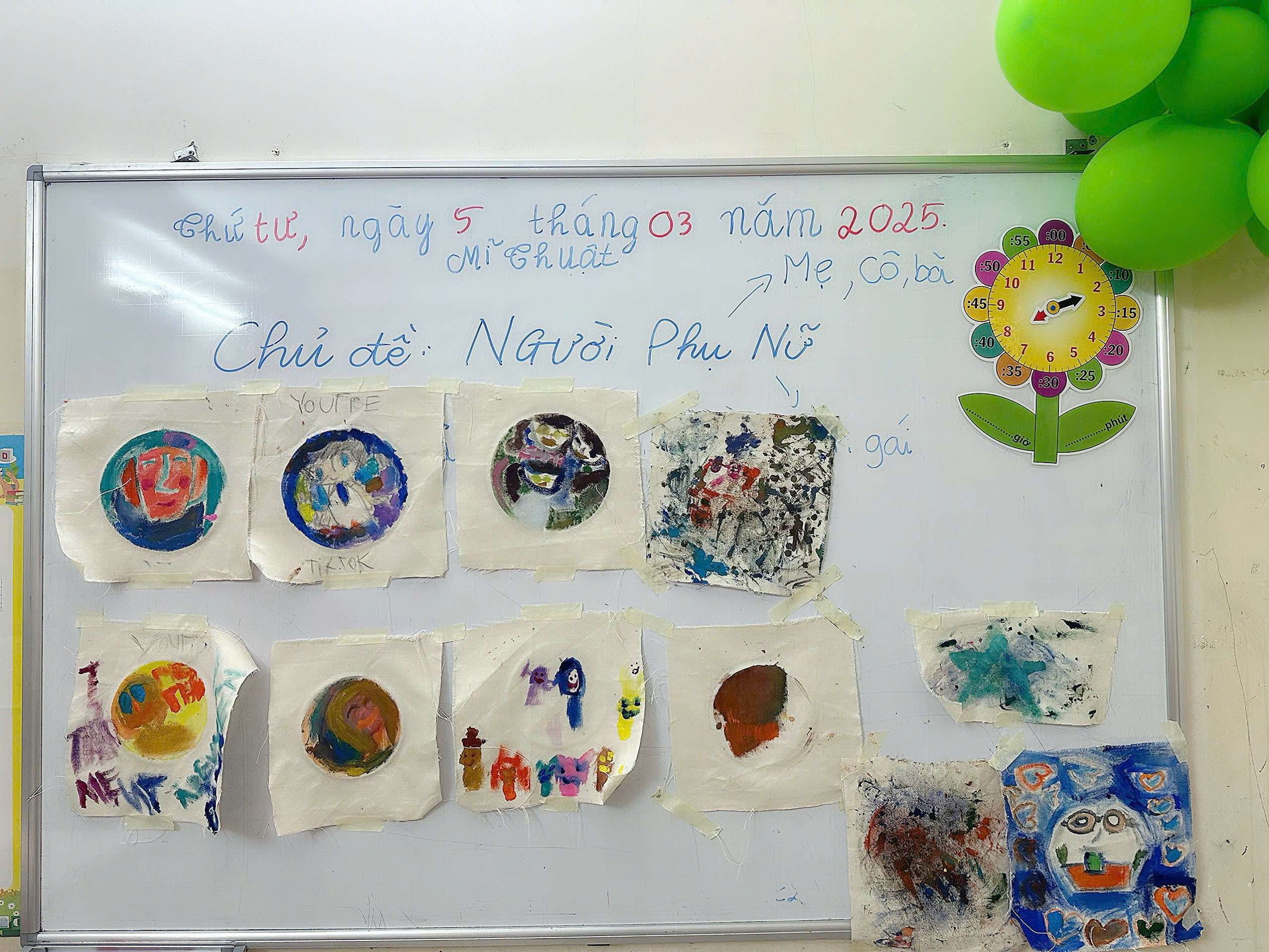 ART CLASS: PORTRAYING WOMEN THROUGH THE EYES OF HEARING-LOSS STUDENTS.